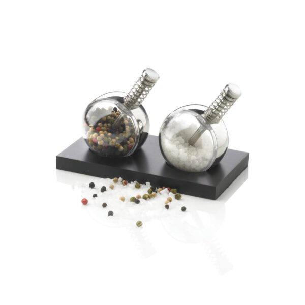 Planet pepper & salt set