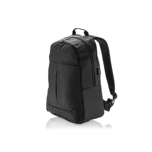 Power USB laptop backpack
