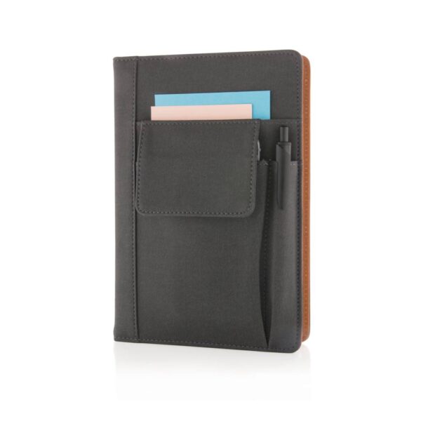 Notebook s džepom za telefon