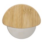 Bamboo pizza cutter Ian