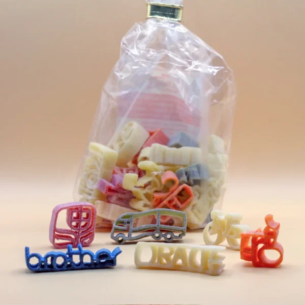 Tjestenina u obliku logotipa