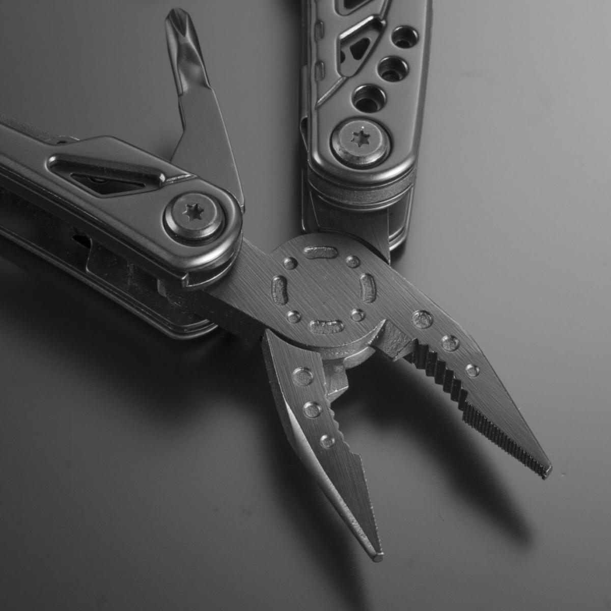 Titanium-coated Steel Multitool Optima - Image 2